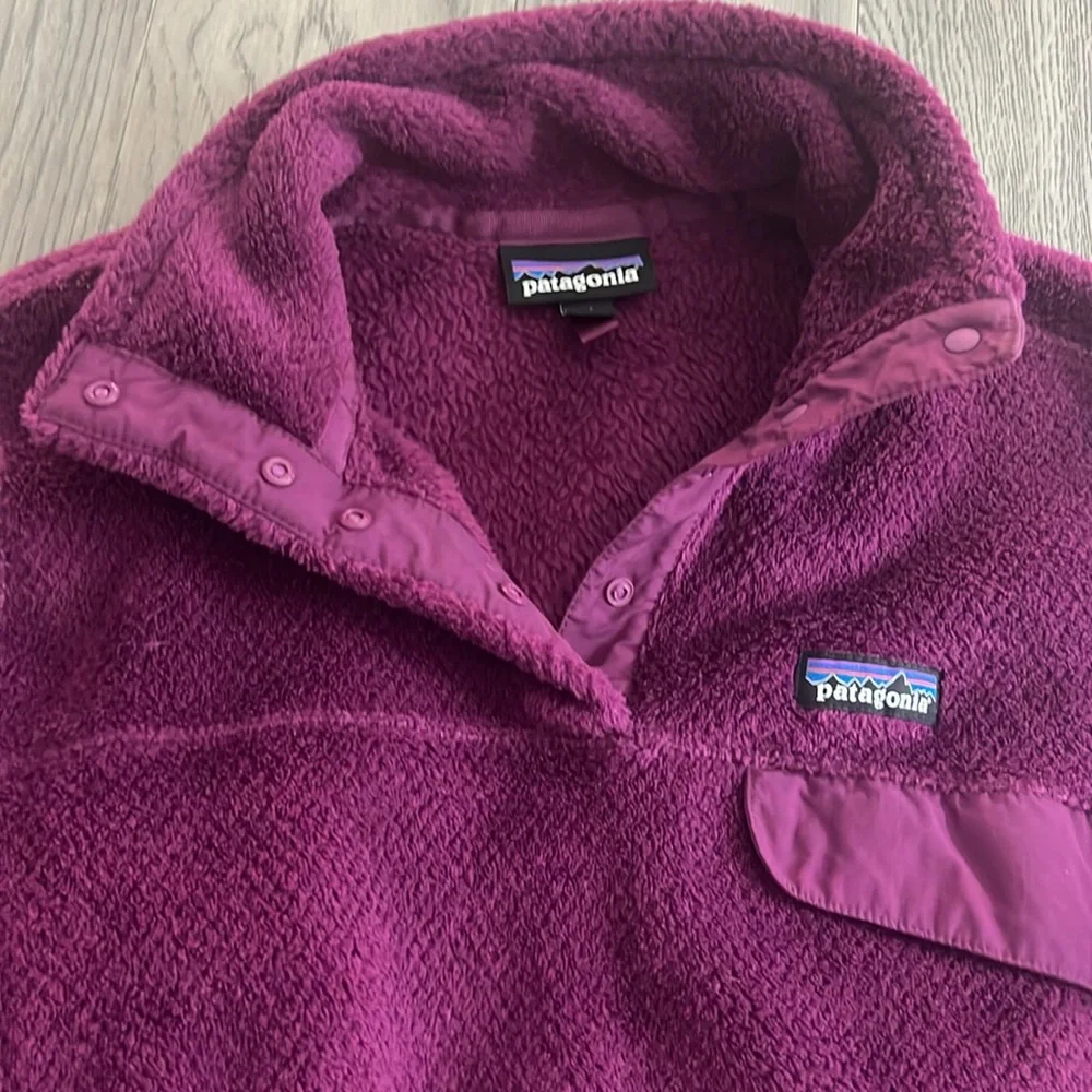 Women’s medium Patagonia Snap-T Fleece Pullover - Deep Wine - Picture 2 of 2